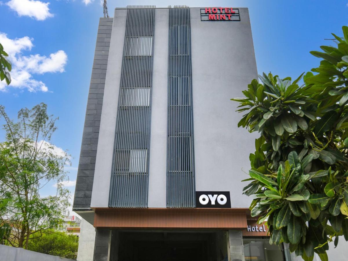 Collection O Hotel Mint Indore Zewnętrze zdjęcie
