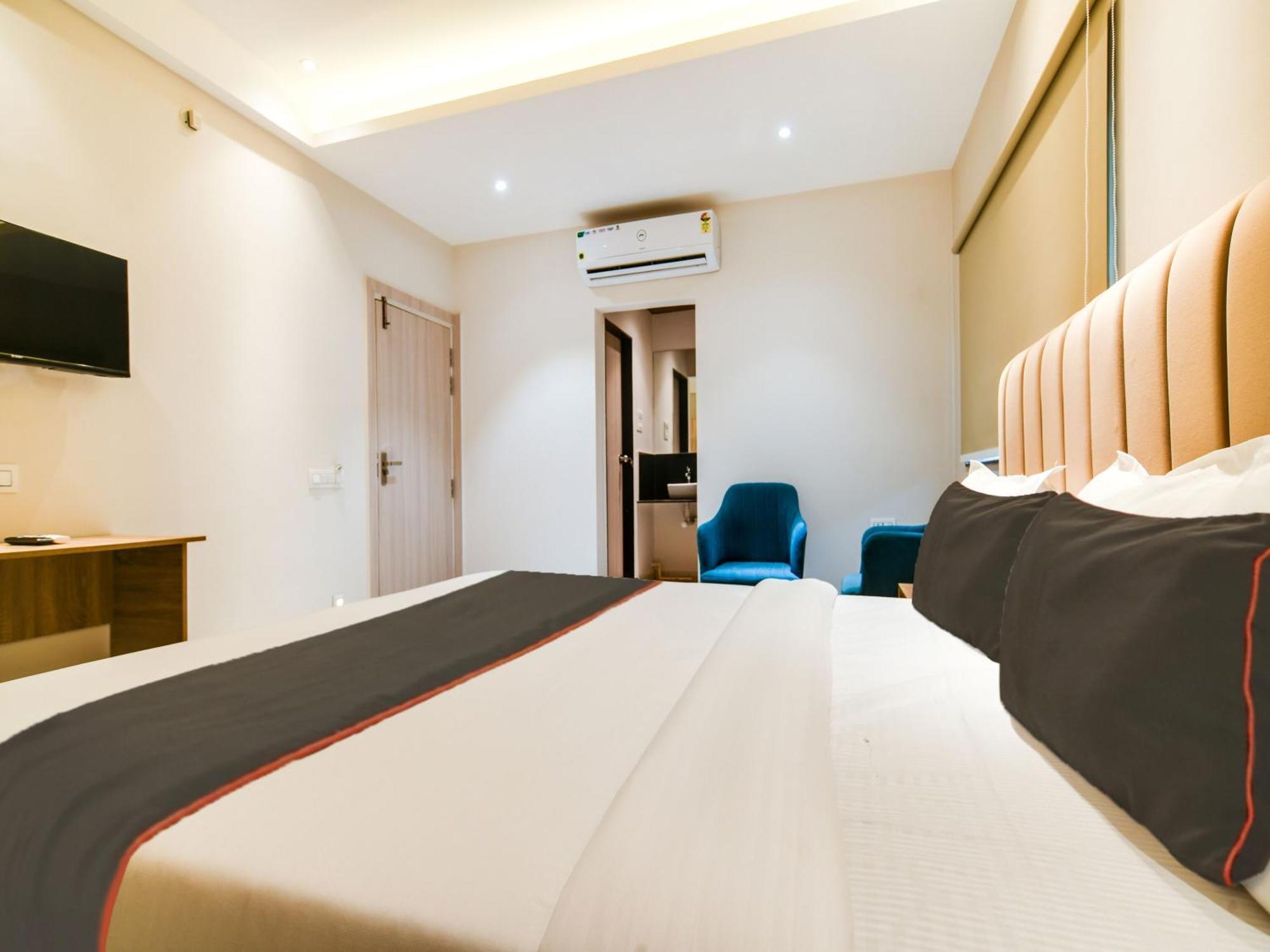 Collection O Hotel Mint Indore Zewnętrze zdjęcie